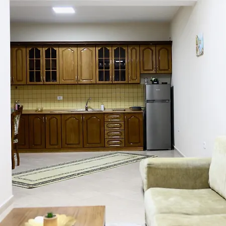 Cozy Family Near Delijorgji * Tiran